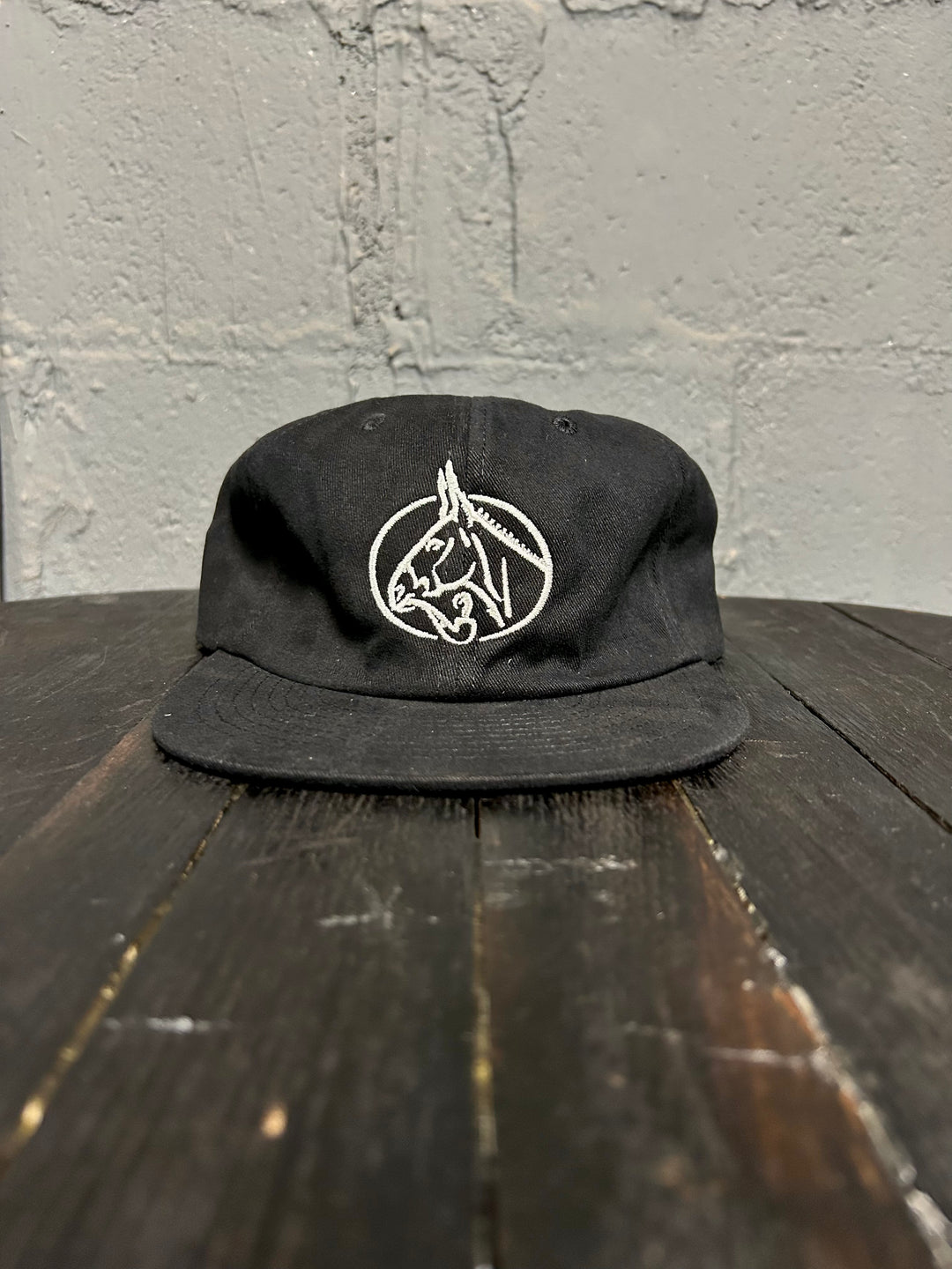 Black and White Mule Field Hat